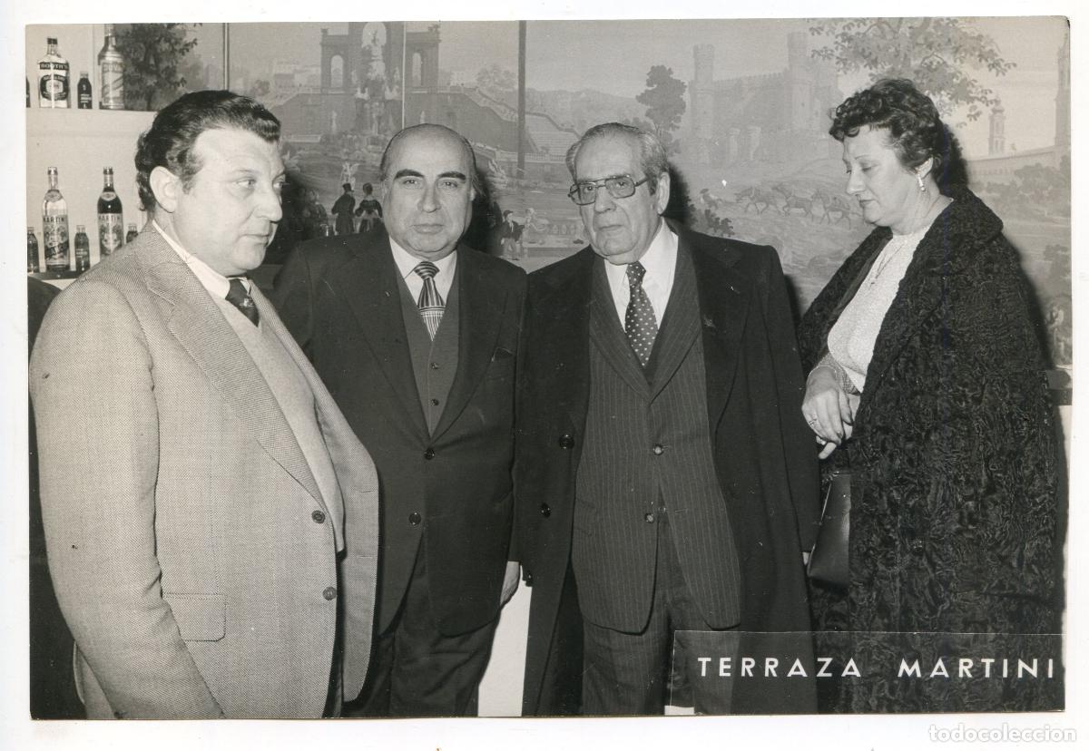 Fotograf&iacute;a antigua: Andivia empresario de teatro, en acto social en la Terraza Martini de Barcelona, 1980, Foto Capella