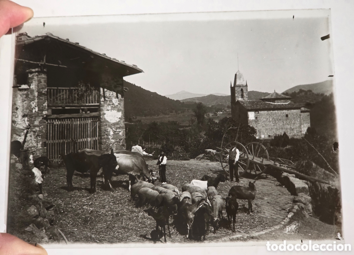 Photographie ancienne: Antigua Fotograf&iacute;a Negativo Cristal Escena T&iacute;pica Rural Catalu&ntilde;a Masia Pag&egrave;s Burro Asno Iglesia