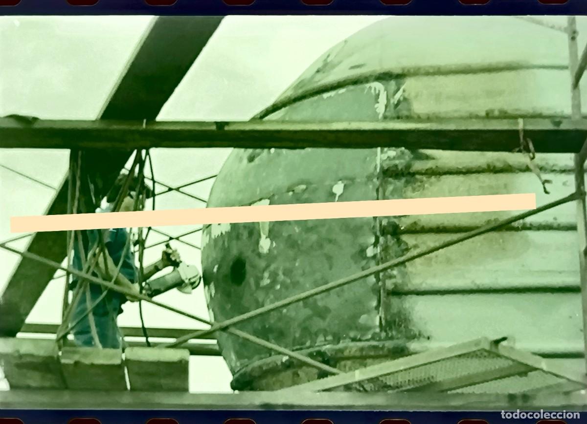 Fotograf&iacute;a antigua: Antiguo negativo de fotograf&iacute;a. Barco Binissalem, trabajos de reparaci&oacute;n. A&ntilde;os 90