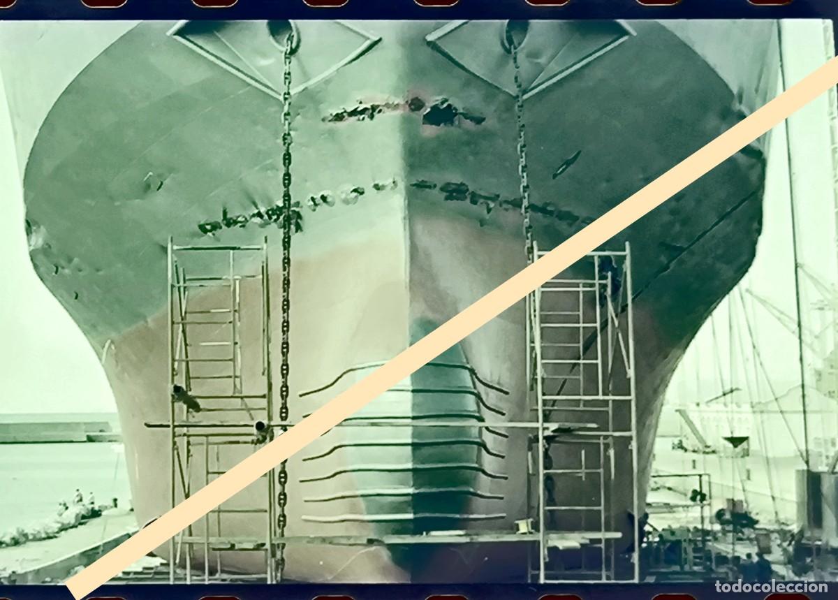 Fotograf&iacute;a antigua: Antiguo negativo de fotograf&iacute;a. Barco Binissalem, trabajos de reparaci&oacute;n. A&ntilde;os 90