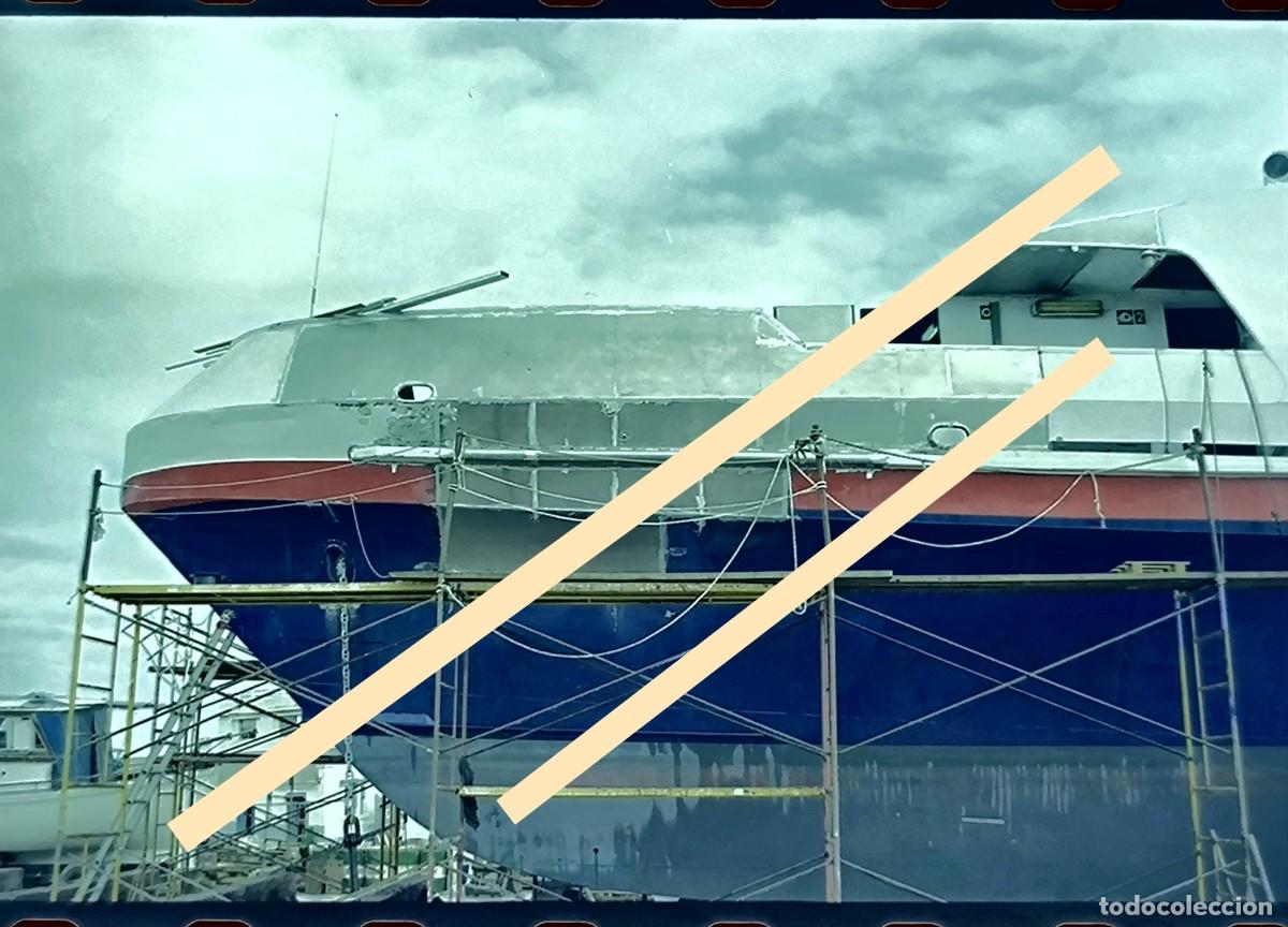 Fotograf&iacute;a antigua: Antiguo negativo de fotograf&iacute;a Barco Formentera Jet reparaci&oacute;n l&iacute;nea Ibiza Formentera A&ntilde;os 90