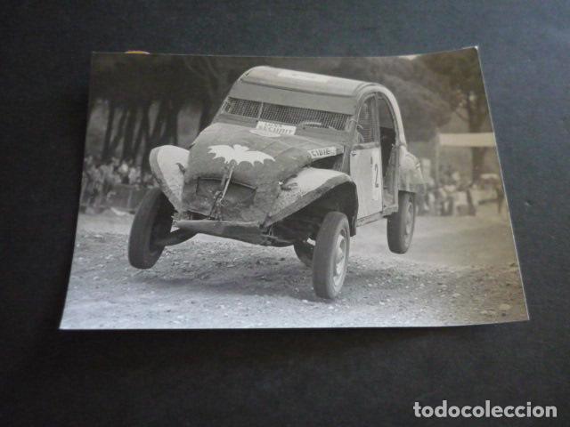 Fotograf&iacute;a antigua: VALLADOLID AUTOMOVILISMO CARRERA DE POP CROSS 1977 ANTIGUA FOTOGRAFIA 13 X 18 CM