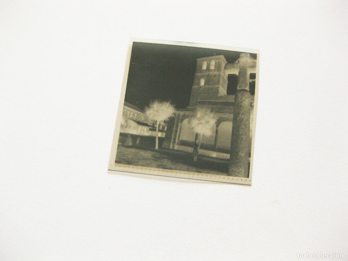 Fotograf&iacute;a antigua: FOTOGRAF&Iacute;A EN NEGATIVO DE MANZANARES EL REAL. IGLESIA DE NUESTRA SRA. DE LAS NIEVES. MADRID A&Ntilde;OS 50