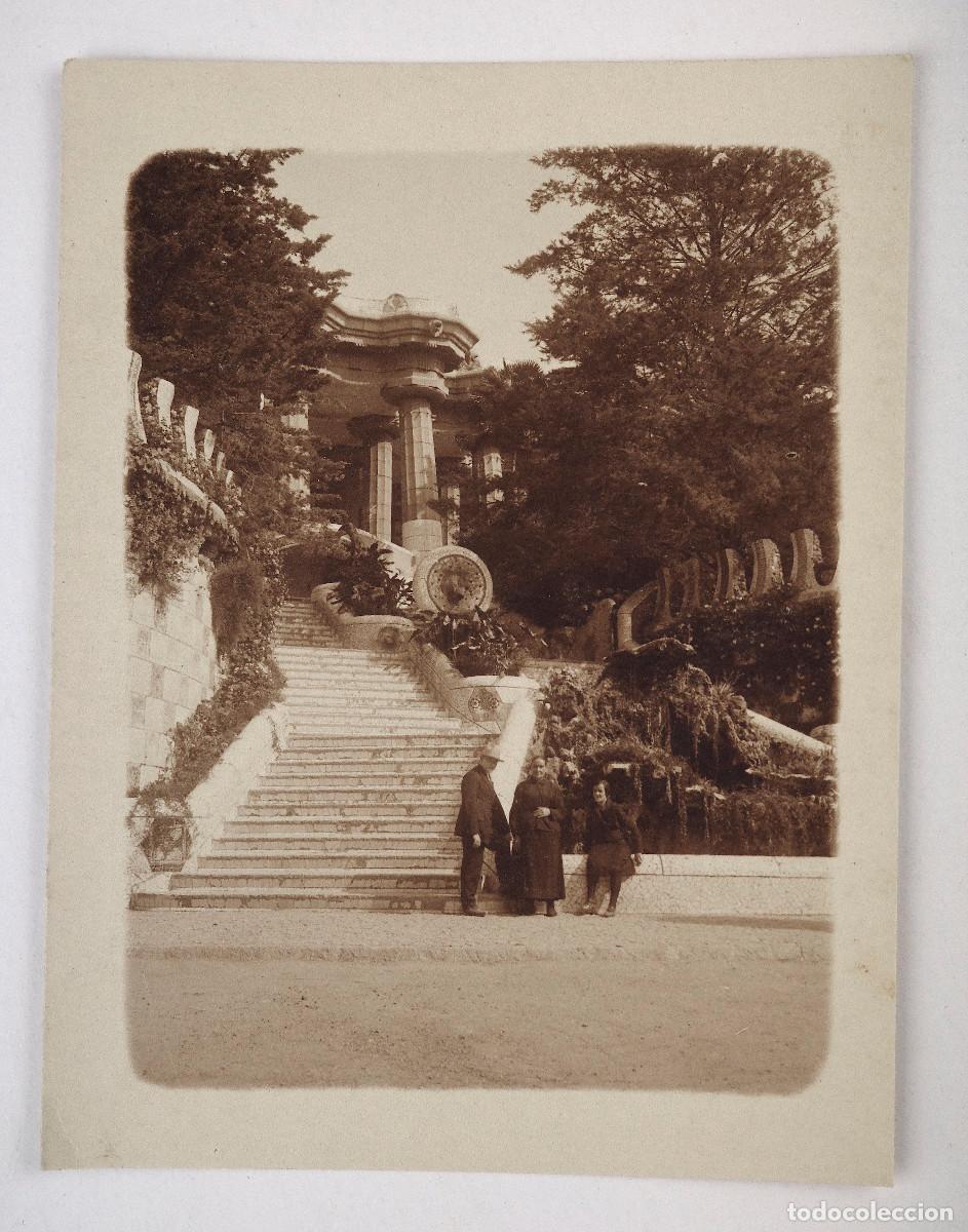 Fotograf&iacute;a antigua: EL PARC G&Uuml;ELL, GAUD&Iacute;. BARCELONA. 1920'S. 11,5X9CM.