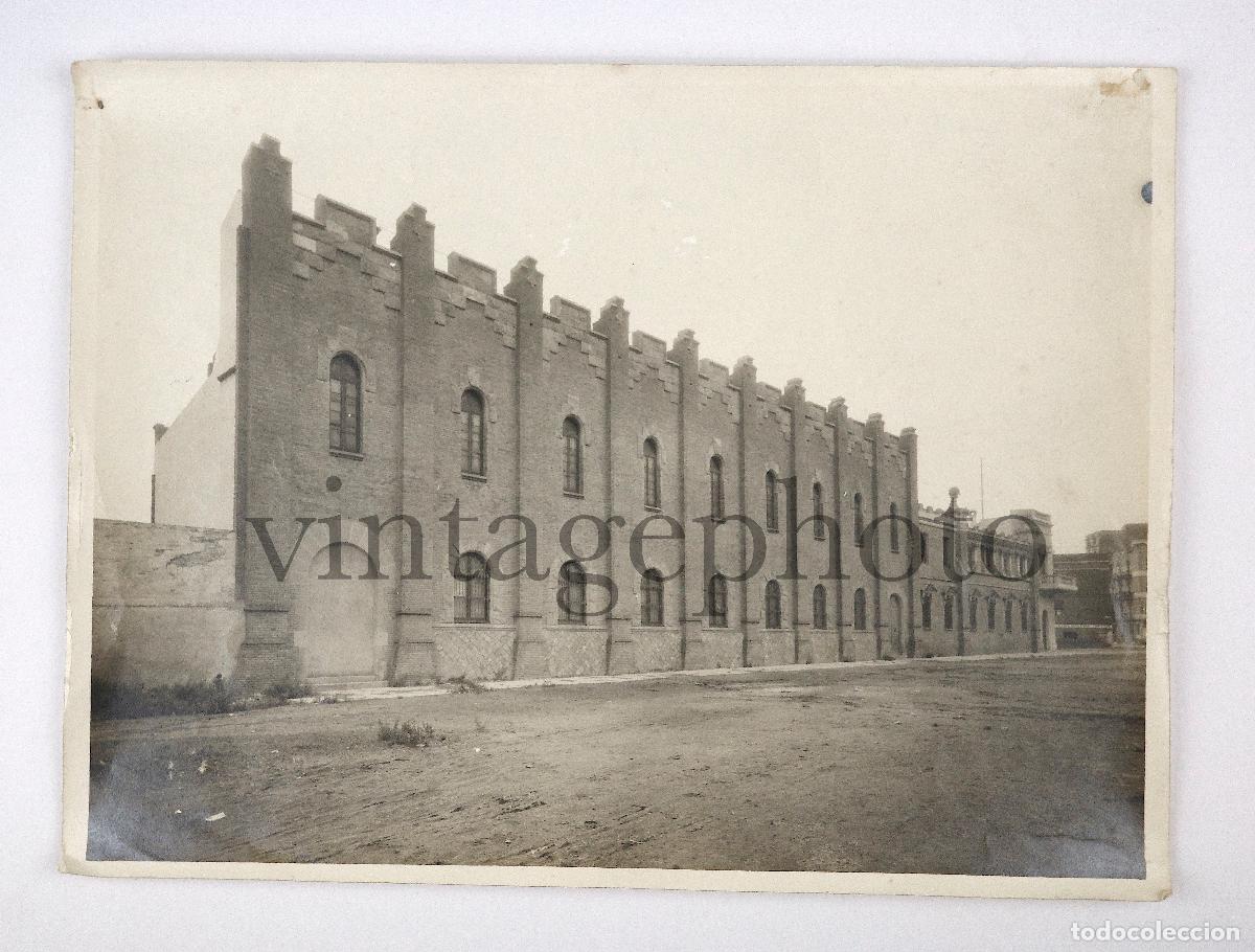 Fotograf&iacute;a antigua: Barcelona, localizaci&oacute;n desconocida, 1920's. 18x24cm.