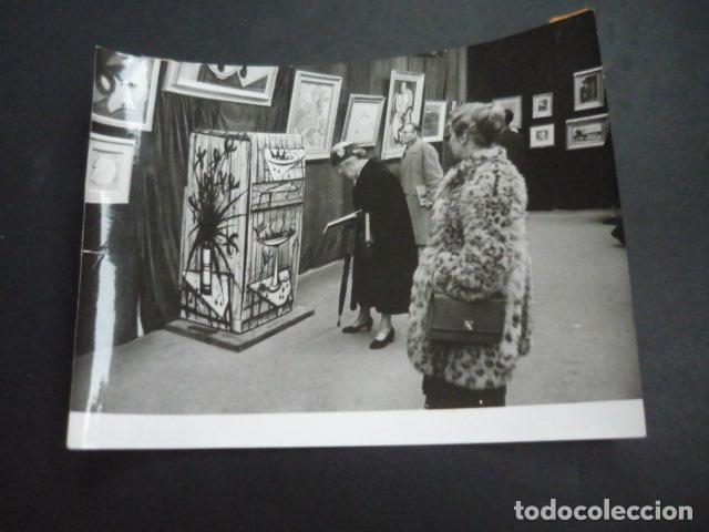 Photographie ancienne: PARIS EXPOSICION DE NEVERAS PINTADAS FOTOGRAFIA ORIGINAL 18 X 24 CM
