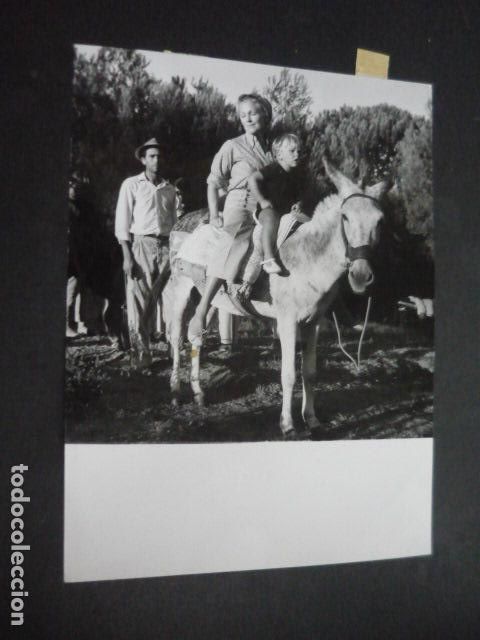 Fotograf&iacute;a antigua: MARBELLA MALAGA HIJOS DE ALFONSO DE HOHENLOHE FOTOGRAFIA ORIGINAL 18 X 24 CM