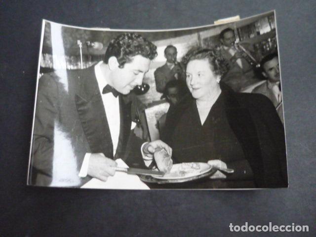 Alte Fotografie: CONCURSO DE LA RADIO ANGEL DE ECHENIQUE ANTIGUA FOTOGRAFIA ORIGINAL 12 X 18 CM