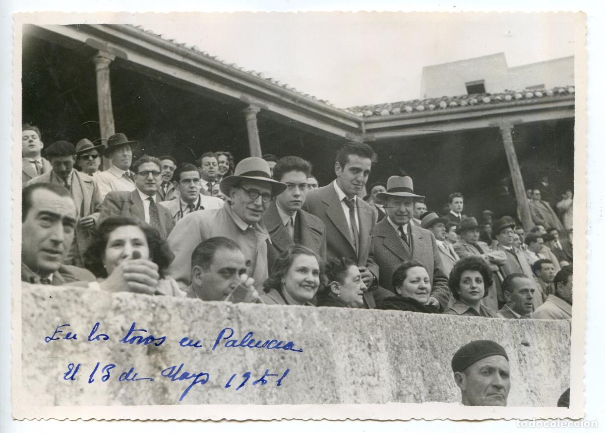 Photographie ancienne: Palencia, espectadores en la antigua Plaza de Toros 13/05/1951, Foto Mario