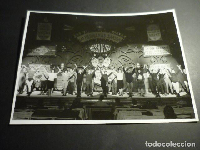 Fotograf&iacute;a antigua: MADRID TEATRO DE LA ZARZUELA REVISTA MUSICAL LA PELIRROJA VIRMA GONZALEZ ANTIGUA FOTOGRAFIA 24 X 18