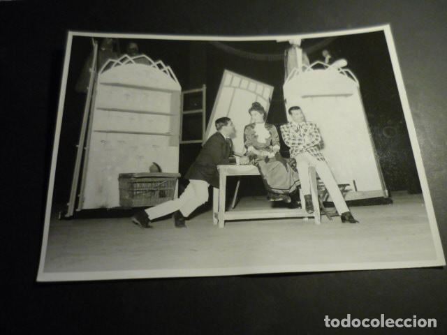 Photographie ancienne: MADRID TEATRO DE LA ZARZUELA REVISTA MUSICAL LA PELIRROJA VIRMA GONZALEZ ANTIGUA FOTOGRAFIA 24 X 18