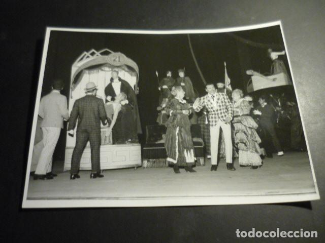 Fotograf&iacute;a antigua: MADRID TEATRO DE LA ZARZUELA REVISTA MUSICAL LA PELIRROJA VIRMA GONZALEZ ANTIGUA FOTOGRAFIA 24 X 18