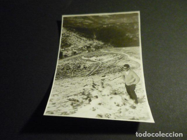 Fotograf&iacute;a antigua: PUERTO DE NAVACERRADA MADRID ESTACION ESQUI MONTA&Ntilde;ISMO ANTIGUA FOTOGRAFIA 8 X 11,5 CM