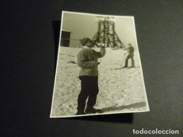 Fotograf&iacute;a antigua: PUERTO DE NAVACERRADA MADRID ESTACION ESQUI MONTA&Ntilde;ISMO ANTIGUA FOTOGRAFIA 8 X 11,5 CM