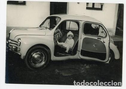 Photographie ancienne: NI&Ntilde;O EN UN COCHE. OVIEDO. ARRIETA. ASTURIAS