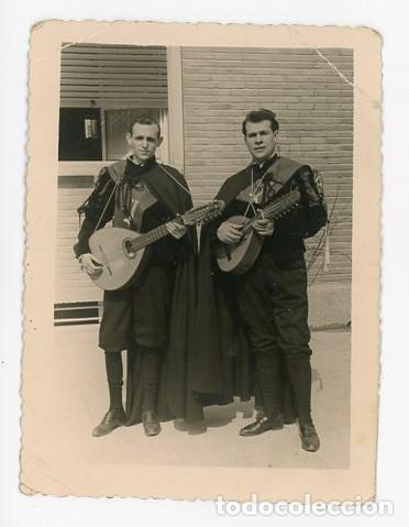 Fotografia antiga: DOS TUNOS CON SUS INSTRUMENTOS. TUNA. H. 1950