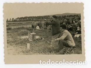 Fotografia antiga: RIBADEO. TIRO AL PLATO. HACIA 1950