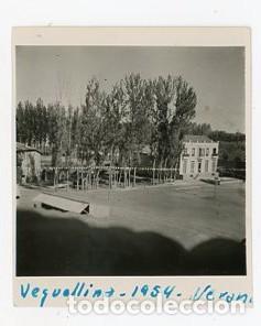 Antique Photography: VEGUELLINA. ORBIGO. LEON. EXPLANADA DE LA FIESTA. 1954