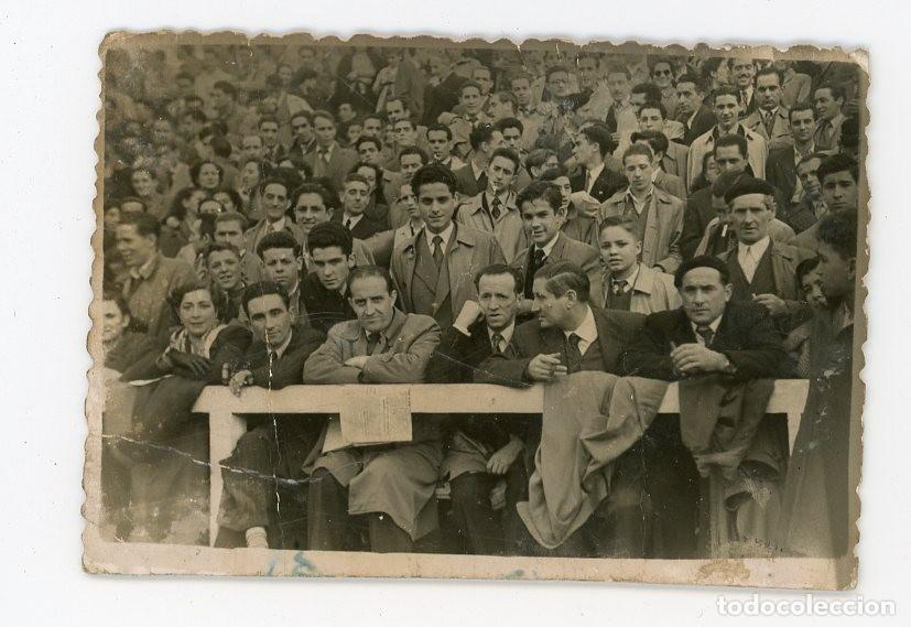Fotograf&iacute;a antigua: MIERES. FOTO ZAPICO. EN EL FUTBOL. 1951