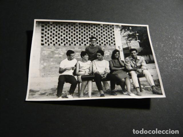 Fotograf&iacute;a antigua: VALLADOLID ATLETAS GRUPO DEPORTIVO NAVACERRADA ANTIGUA FOTOGRAFIA 7 X 10 CM