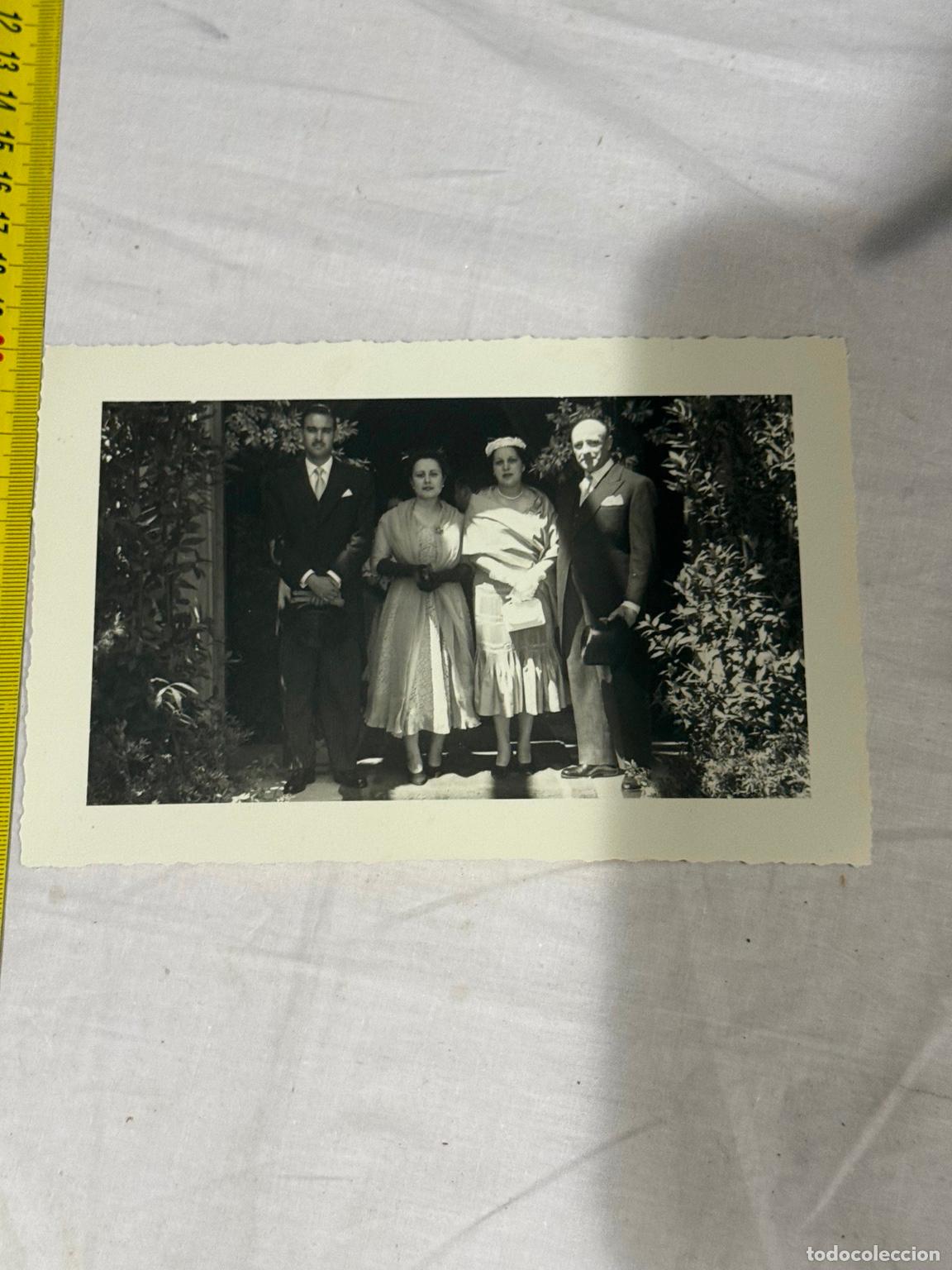 Fotograf&iacute;a antigua: Fotograf&iacute;a original antigua Grupo de cuatro personas elegantes - Monistrol