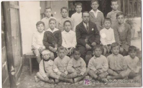 Fotograf&iacute;a antigua: POSTAL. NI&Ntilde;OS DE COLEGIO. 1920-1930. IFAG.