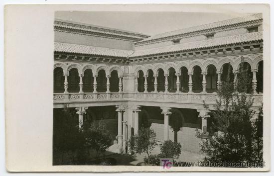 Alte Fotografie: CLAUSTRO. Lugar desconocido . Sin autoria.