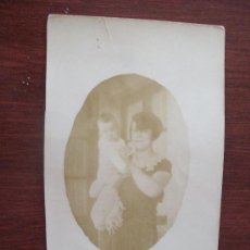 Fotografía antigua: MAMA Y BEBE, MÈRE ET SON BÉBÉ, MOTHER AND BABY 1927. Lote 29558859