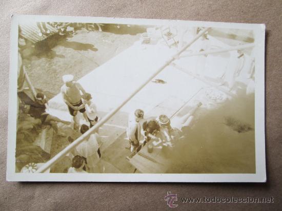 Fotograf&iacute;a antigua: PERSONAS PREPARANDO EL ESCENARIO, VERANO. LES PR&Eacute;PARER LE TERRAIN, D'&Eacute;T&Eacute;, PEOPLE SETTING THE STAGE,