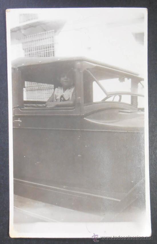 Antique Photography: FOTOGRAFIA/TARJETA POSTAL, NI&Ntilde;O MONTADO EN COCHE ANTIGUO, (25)