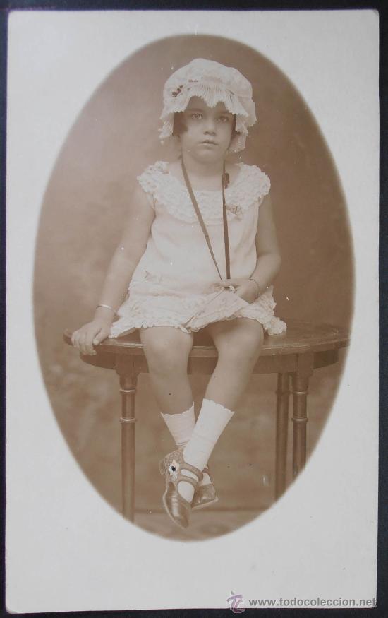 Antique Photography: FOTOGRAFIA/TARJETA POSTAL, NI&Ntilde;A POSANDO,  (296)