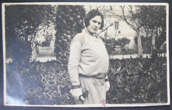 Antique Photography: FOTOGRAFIA/TARJETA POSTAL, SE&Ntilde;ORA POSANDO,  (331)