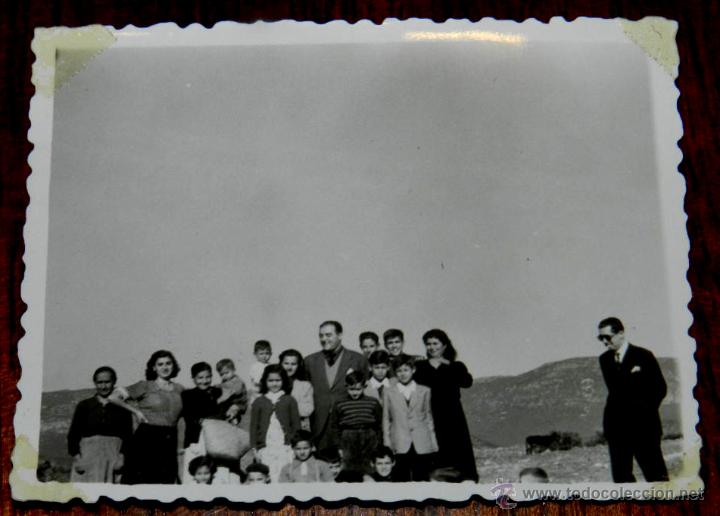 Fotografia antica: ANTIGUA FOTOGRAFIA DE PUEBLA DE DON RODRIGO (CIUDAD REAL) EN LA INAUGURACION DE UINA ESCUELA 40 - 50