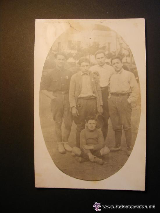 Fotograf&iacute;a antigua: FOTO DE BOY SCOUT , MONTA&Ntilde;EROS O CAMPISTAS, CON MEDALLITAS . PRINCIPIOS DE SIGLO .....