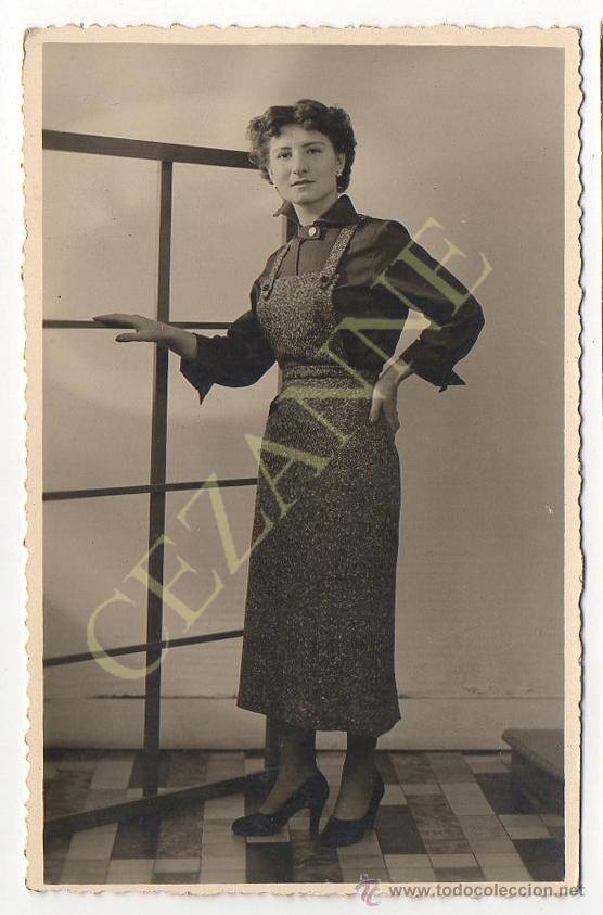 Fotografia antiga: MODA. MODELO PUBLICITARIO. AMBERES, B&Eacute;LGICA, 1954. REVERSO SELLADO. BELGIE, BELGIQUE.