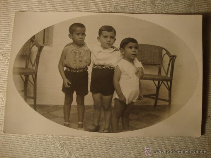 Fotografia antiga: ANTIGUA FOTOGRAFIA POSTAL ORIGINAL A&Ntilde;O 1932 NI&Ntilde;O NI&Ntilde;OS FOTO HERRERA RIBELLES