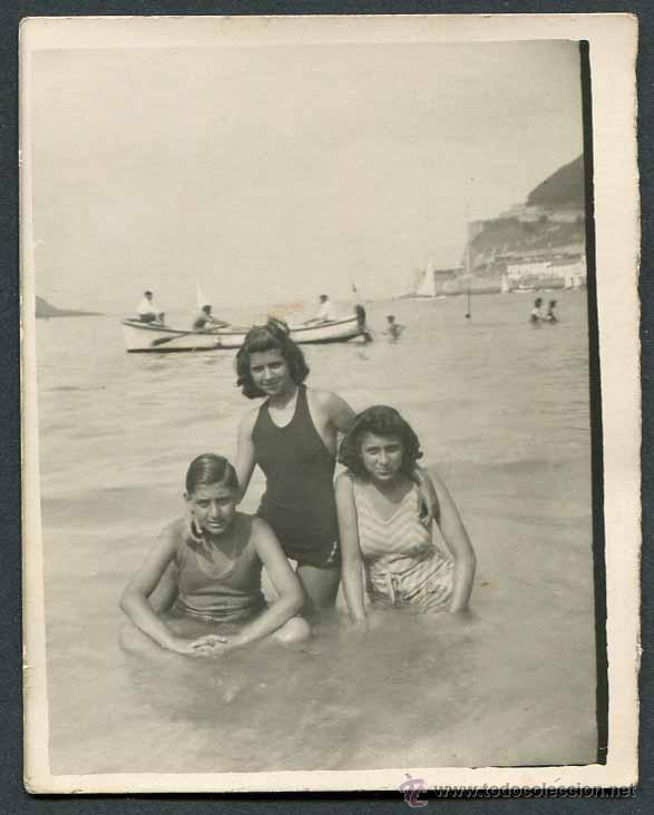 Fotografia antiga: Minutero. San Sebastian. Ba&ntilde;istas. 1941