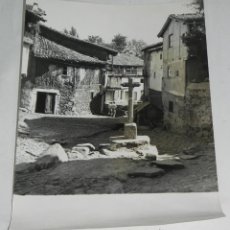 Fotografía antigua: FOTOGRAFIA DE LA ALBERCA, SALAMANCA, CRUCERO, GRAN TAMAÑO, MIDE 24 X 17,8 CMS.