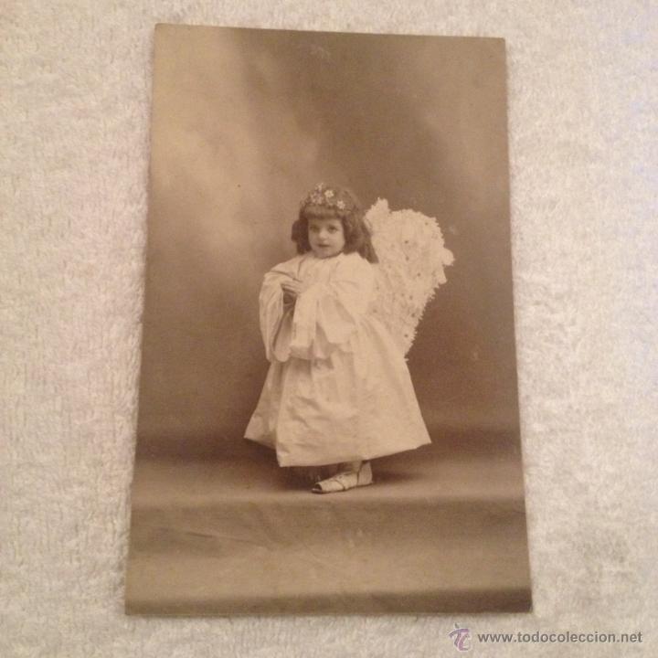 Antique Photography: ANTIGUA FOTO DE NI&Ntilde;A VESTIDA VESTIDA DE ANGELITO . FOTOGRAFIA SANTONJA