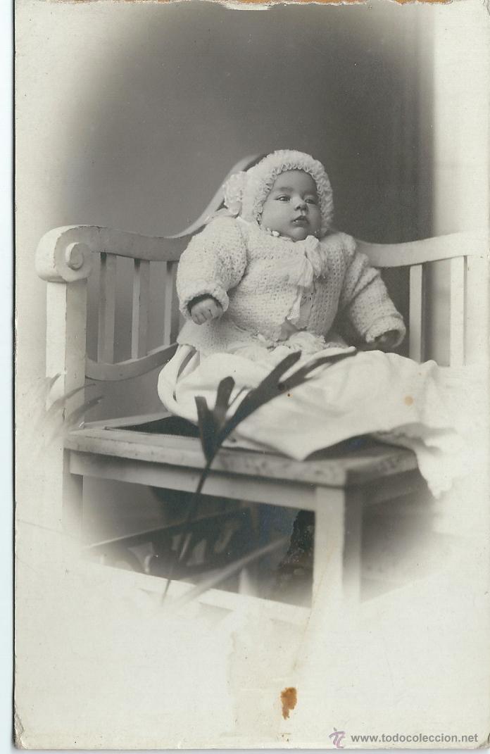 Fotografia antica: EXTRAORDINARIA FOTO POSTAL ANTIGUA DE UNA NI&Ntilde;A - FOTO- MUR -PALAMOS -S.FELIU DE GUIXOLS