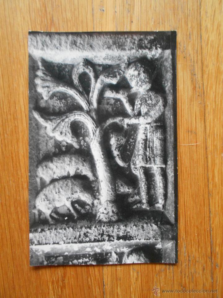 Fotograf&iacute;a antigua: FOTO POSTAL ARCHIVO CUYAS Ripoll 21, (Ripolles) Monasterio Detalle de la puerta