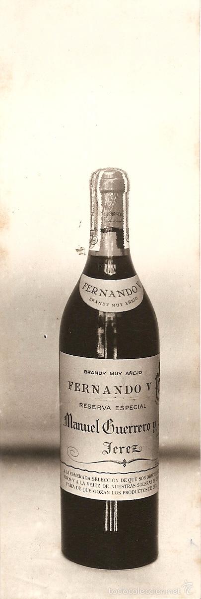 Fotograf&iacute;a antigua: FOTOGRAF&Iacute;A PEQUE&Ntilde;O FORMATO, BOTELLA DE BRANDY FERNANDO V, MANUEL GUERRERO DE JEREZ DE LA FRONTERA