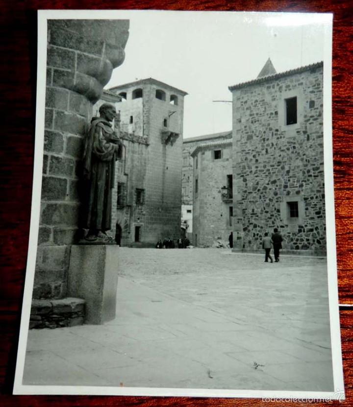 Alte Fotografie: FOTOGRAFIA DE CACERES, MIDE 11,7 X 8,6 CMS. UN POCO MAS PEQUE&Ntilde;A QUE UNA POSTAL.