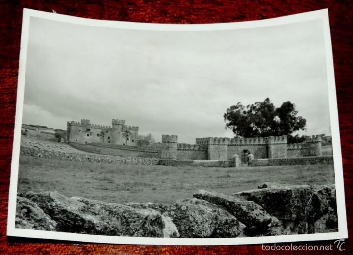 Fotografia antica: FOTOGRAFIA DE EL CASTILLO DE ARGUIJUELA (CACERES), MIDE 11,7 X 8,6 CMS. UN POCO MAS PEQUE&Ntilde;A QUE UNA