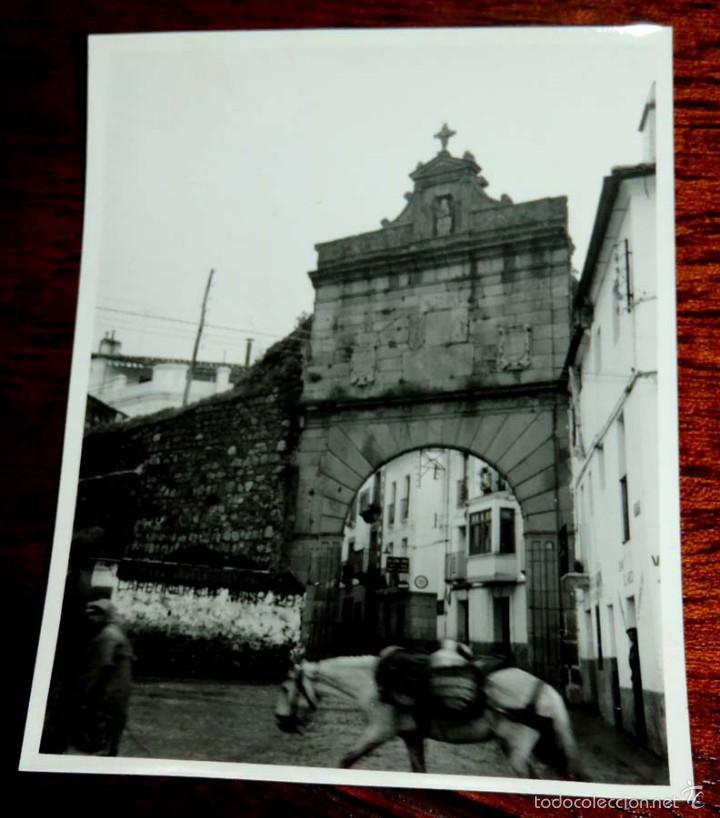 Fotografia antica: FOTOGRAFIA DE PLASENCIA (CACERES) MIDE 11,7 X 8,6 CMS. UN POCO MAS PEQUE&Ntilde;A QUE UNA POSTAL.