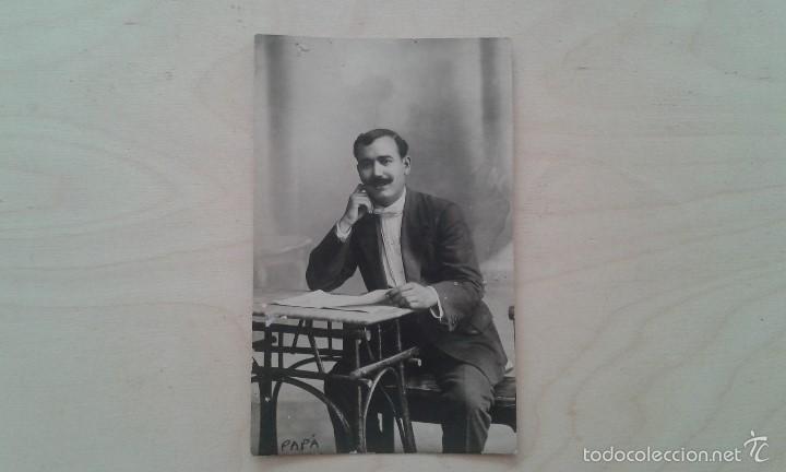 Fotografia antica: Precioso retrato var&oacute;n estudio -- Finales siglo IXX -- Espa&ntilde;a -- 13,6 x 8,5 --