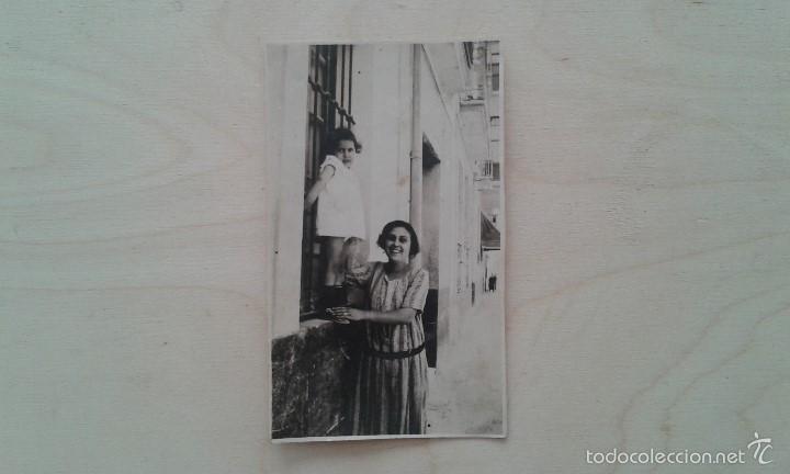 Antique Photography: 1 mujer + 1 ni&ntilde;a -- principios siglo xx -- Espa&ntilde;a -- 10 x 6,3 --