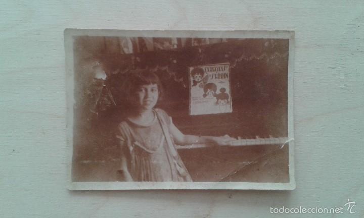Antique Photography: Ni&ntilde;a y piano --Principios s. xx -- Espa&ntilde;a -- 8,4 x 6 --