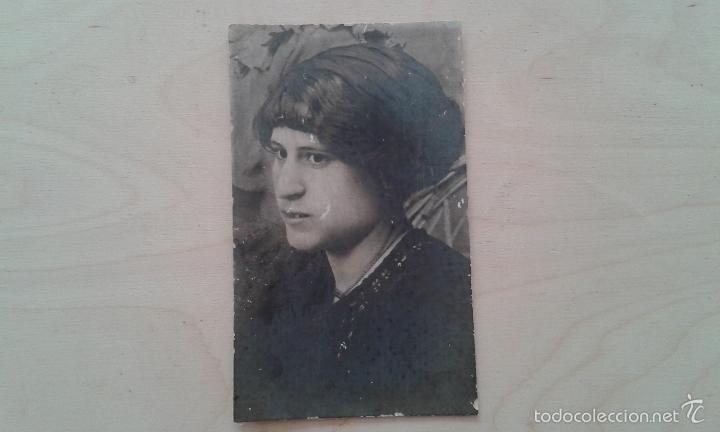 Fotografia antica: Busto/Retrato chica joven -- Principios siglo xx -- Espa&ntilde;a -- 8 x 13 --