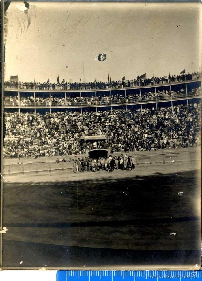 Antique Photography: CARTAGENA ??? PLAZA DE TOROS FORMATO TARJETA POSTAL RECORTADA